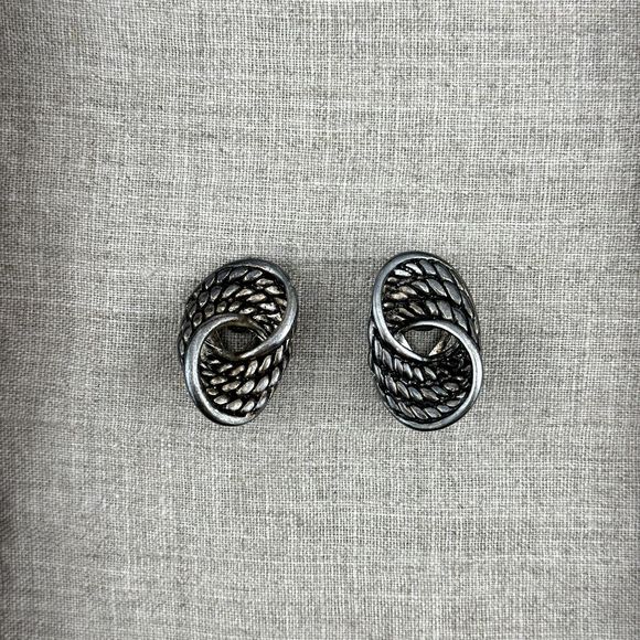 Vintage Premier Designs Knot Clip on Earrings Antique Silver Tone 2002 Catalog - Picture 2 of 8